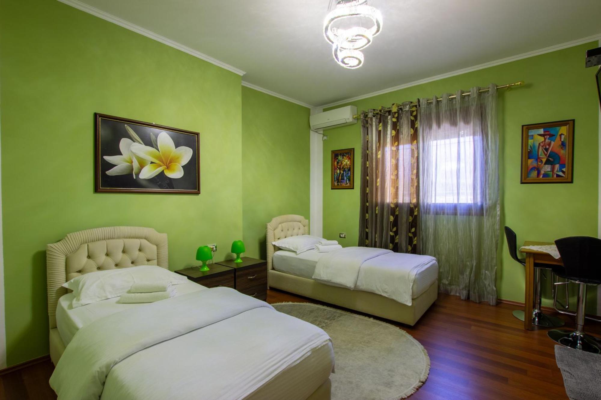 Bora Hotel Gjirokastër Dış mekan fotoğraf