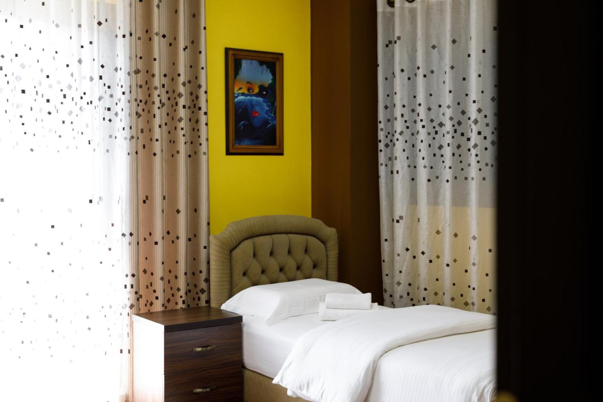 Bora Hotel Gjirokastër Dış mekan fotoğraf
