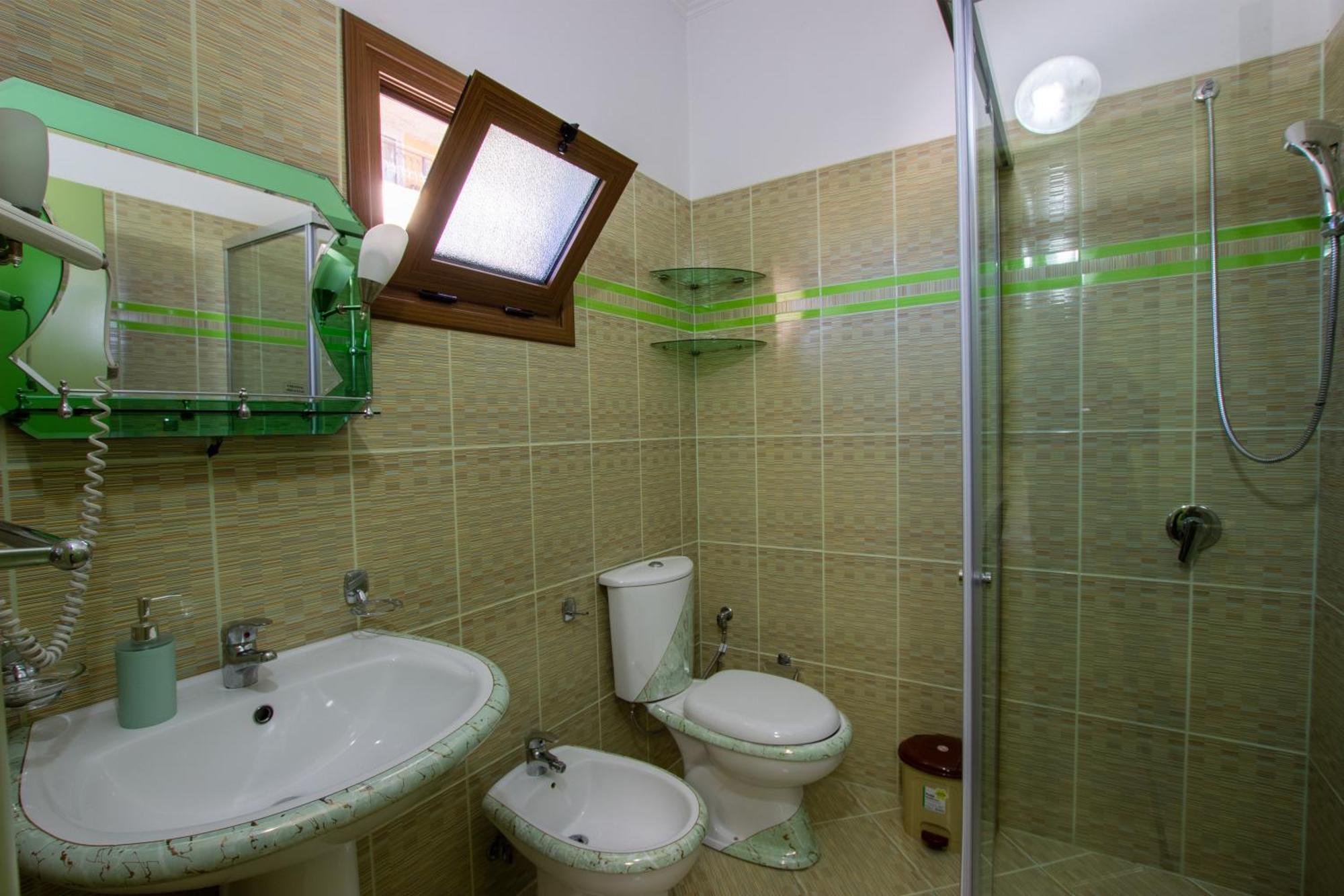 Bora Hotel Gjirokastër Dış mekan fotoğraf