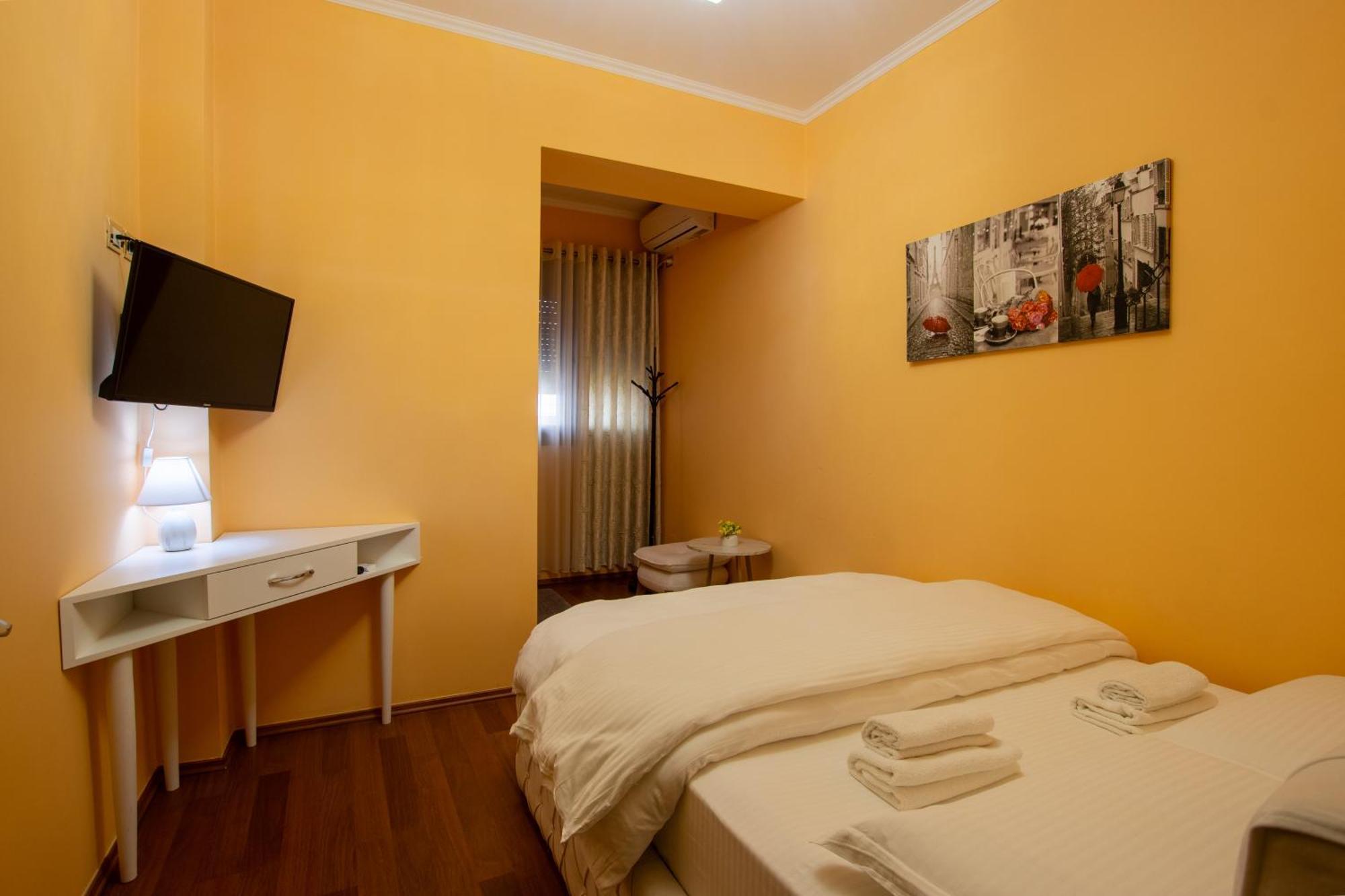 Bora Hotel Gjirokastër Dış mekan fotoğraf